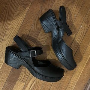 B.o.c. Leather Mary Jane Clogs